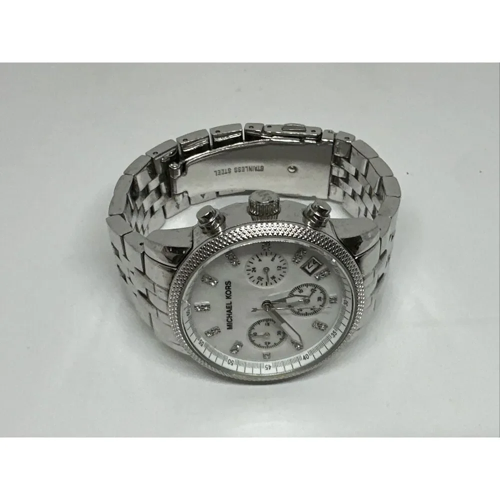 Michael Kors MK5020 Women's Silver Stainless Steel Analog Dial Wrist Watch NUL51